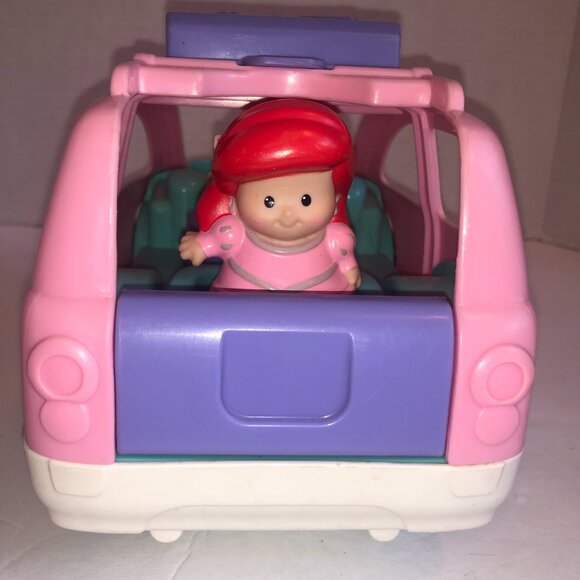 Fisher Price Plane w/Pilot & passengers PLUS SUV w/ Passengers - Picture 13 of 15